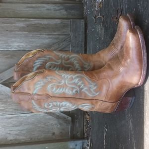 Nocona brand cowgirl boots 6 1/2 B